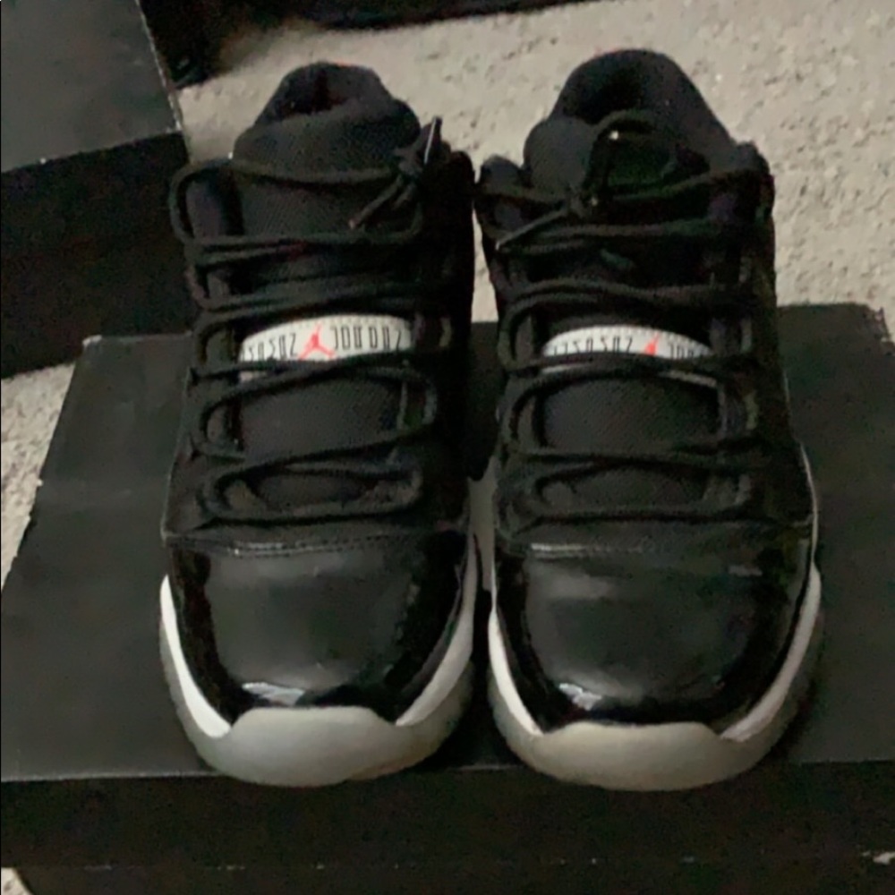 Air Jordan 11s retro low